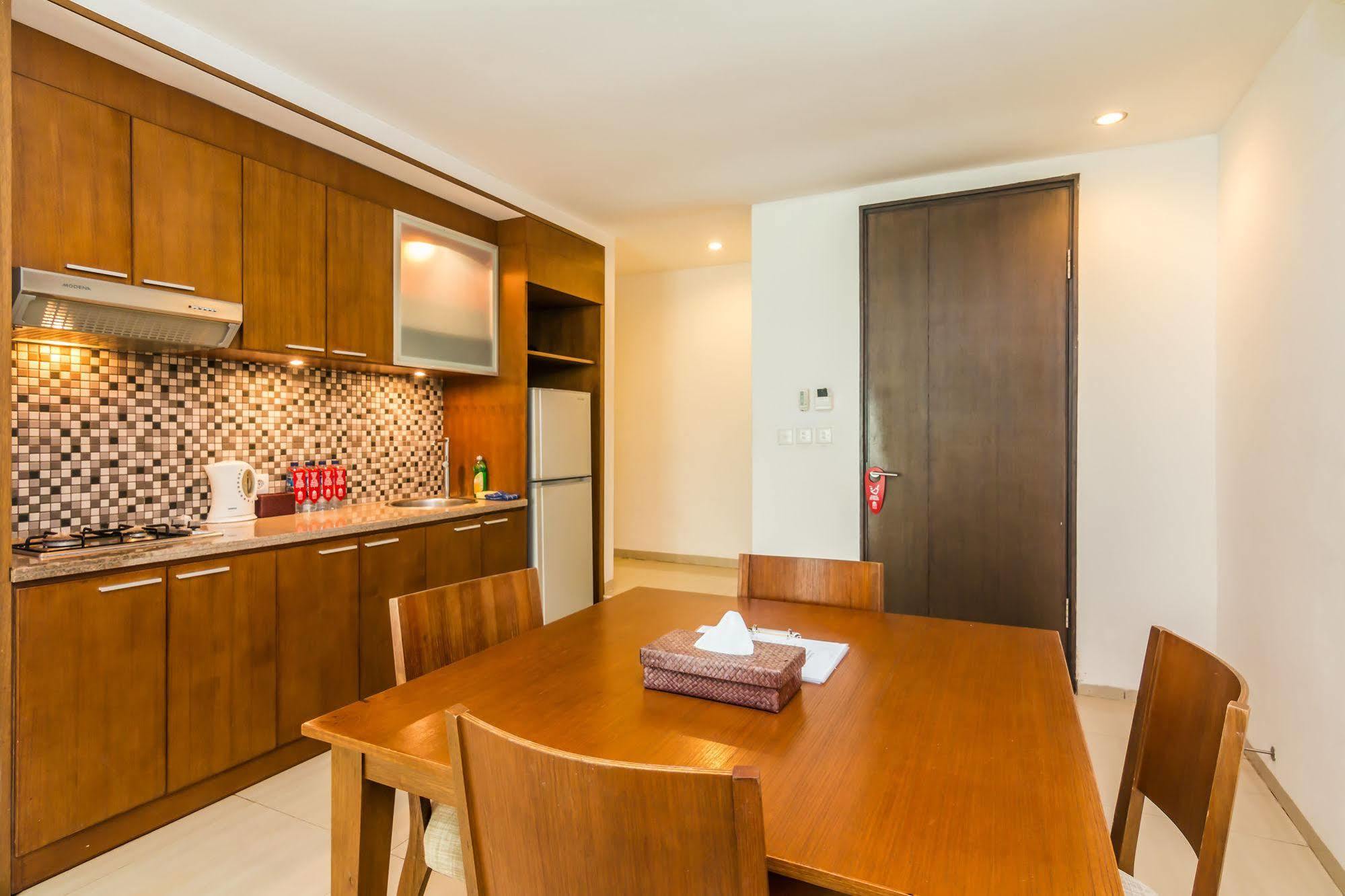 Zen Rooms Dewi Ratih Seminyak Kuta Lombok Eksteriør bilde