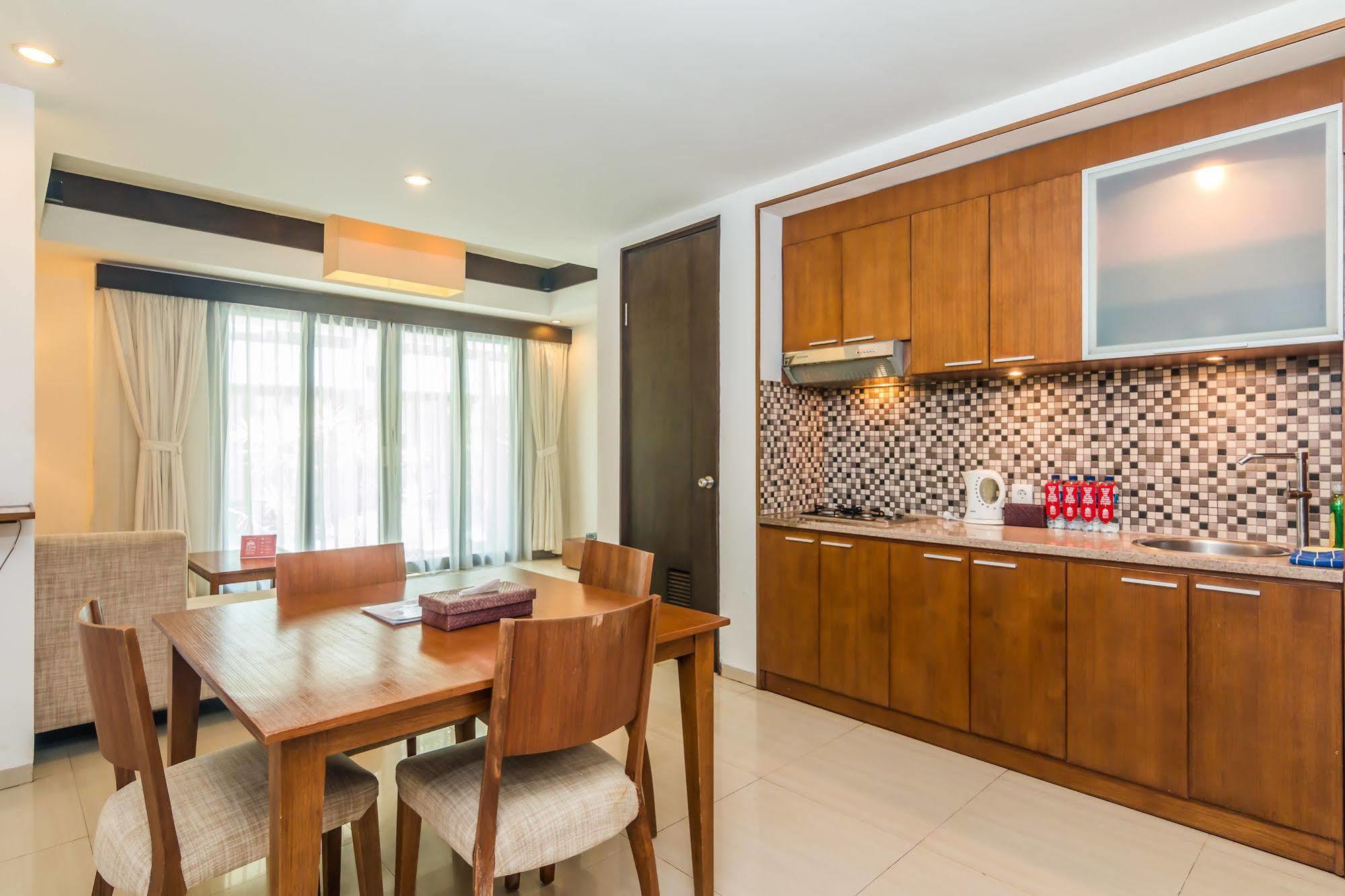 Zen Rooms Dewi Ratih Seminyak Kuta Lombok Eksteriør bilde